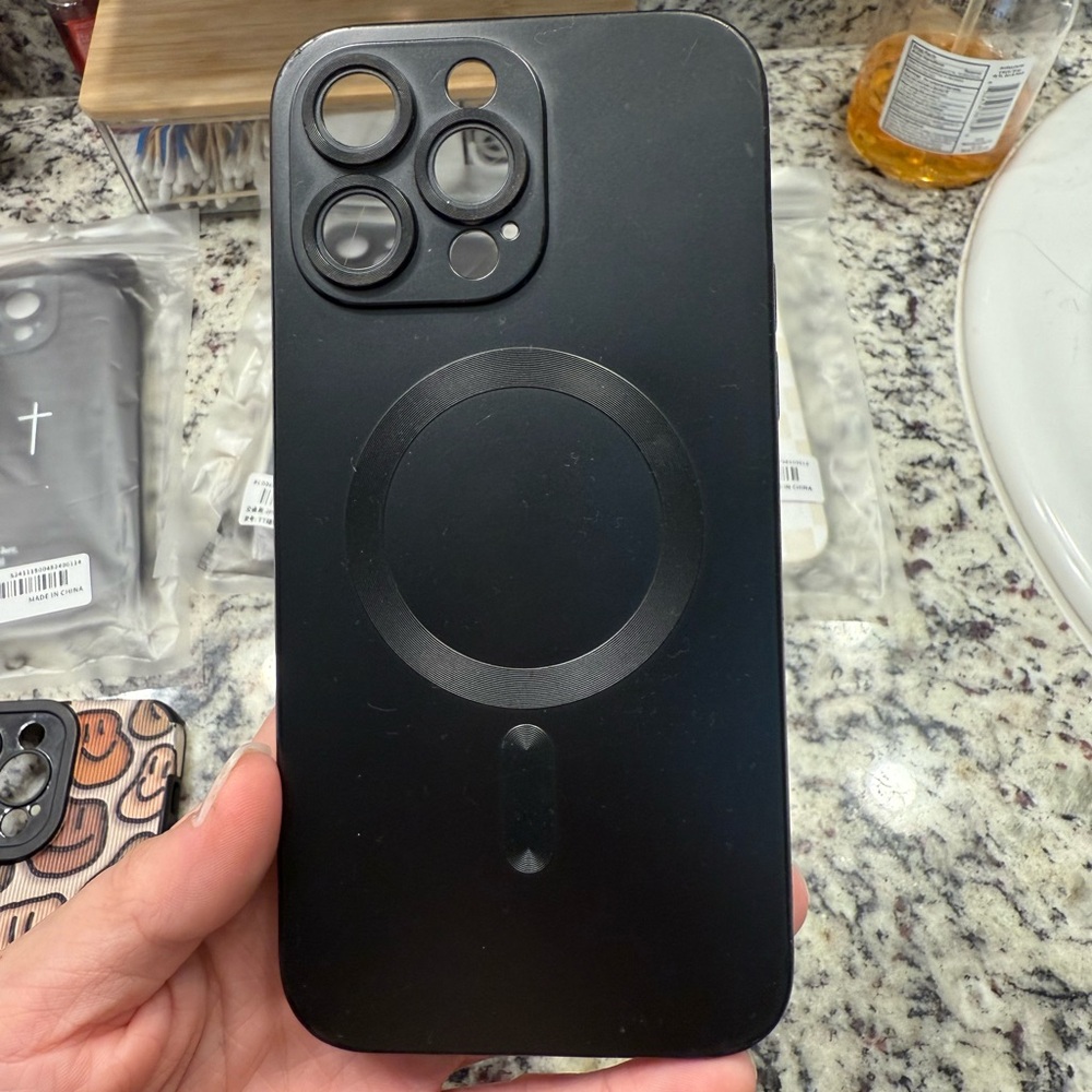 iphone 14 Pro Max cases - Picture 6 of 6
